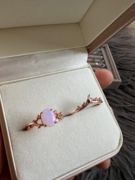 Rosy Dream 2pc Ring Set