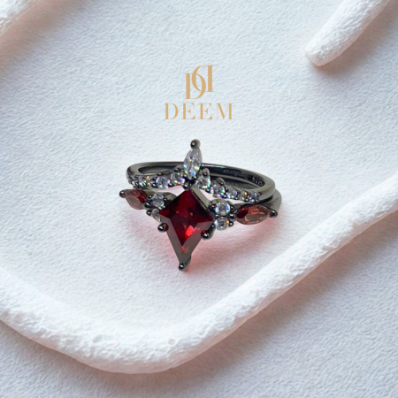 Scarlet Queen 2pc Ring Set